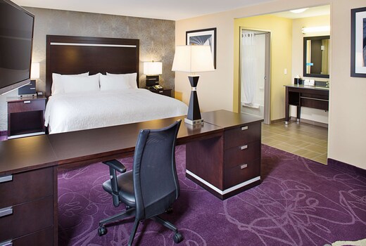 Hampton Inn & Suites Lansing West MI