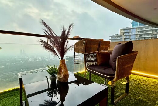 High Sky Inn Evening Stay At Supernova Noida