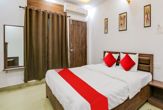Hotel The Raisina