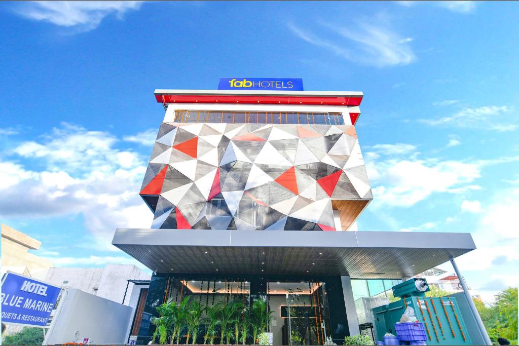 HOTEL BLUE MARINE