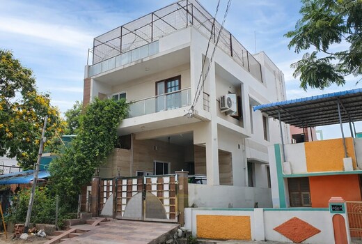 S L Homestay