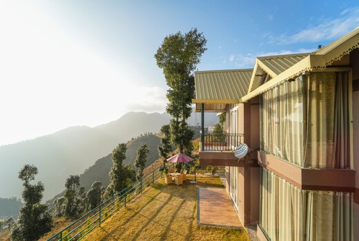LaBelleVue | Entire 2BHK Luxe Cottage