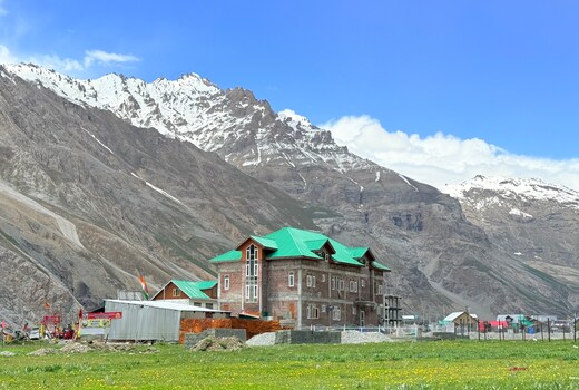 Hotel Gateway And Restaurant