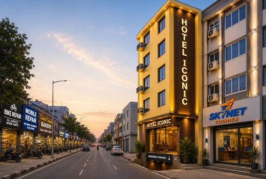 Hotel Iconic Suite near Delhi Airport