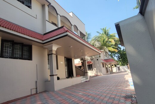 Sri Kamakshi Amman Home Stay