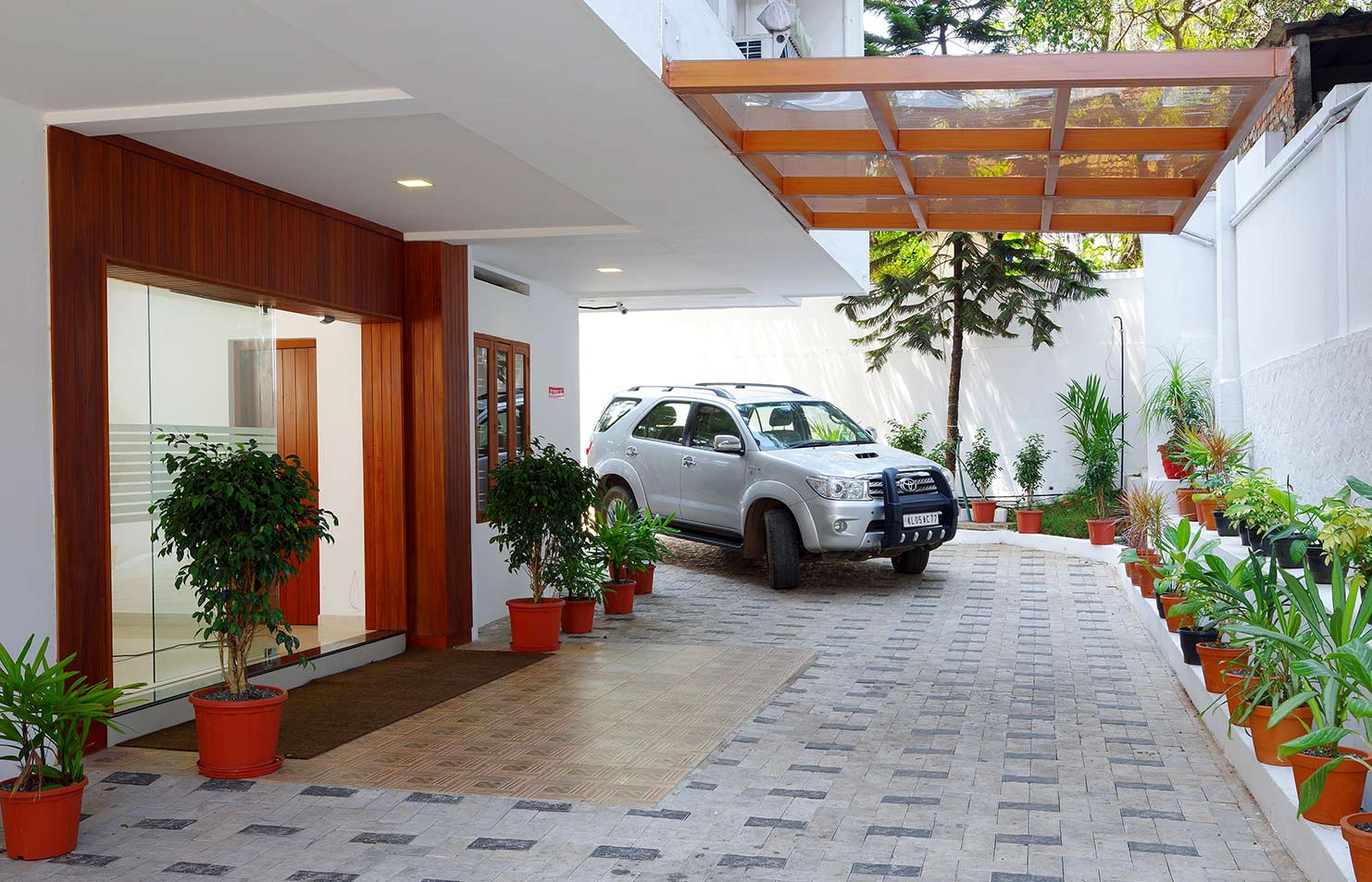 Iswarya Residency