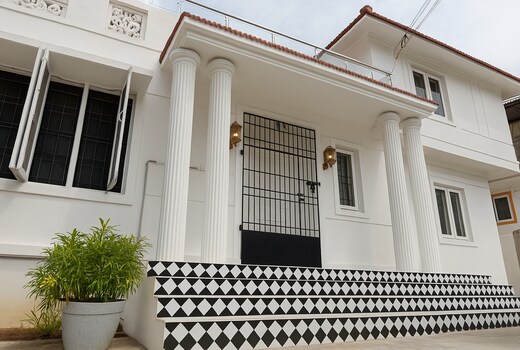 1 Bed Room in a Beachside Villa