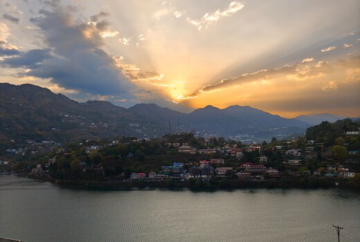 The Selakhola House : Bhimtal
