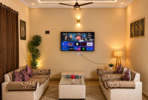 The Regal Ridge | Private villa with garden area