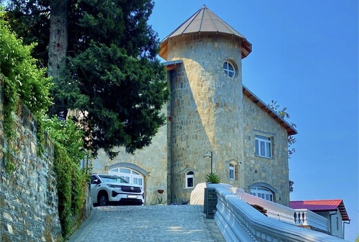 The Magnolia Lodge