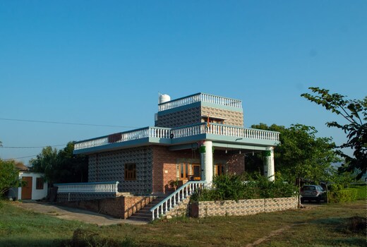 Sariska Deswals Farms