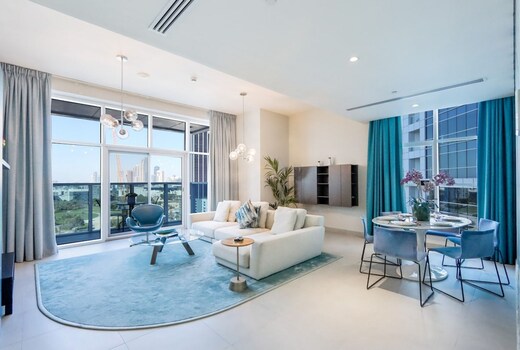 ELIVAAS Curated 2BR City Central Suite in Marina Arcade