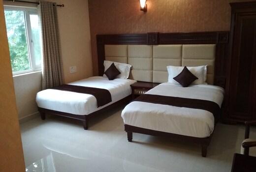RB Grand Residency