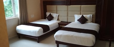 RB Grand Residency