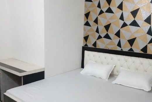 UNIQUE GUEST HOUSE