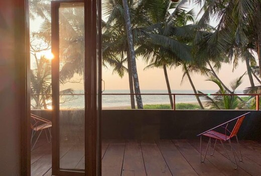Aru's Beach Home I Kitchen & Caretaker