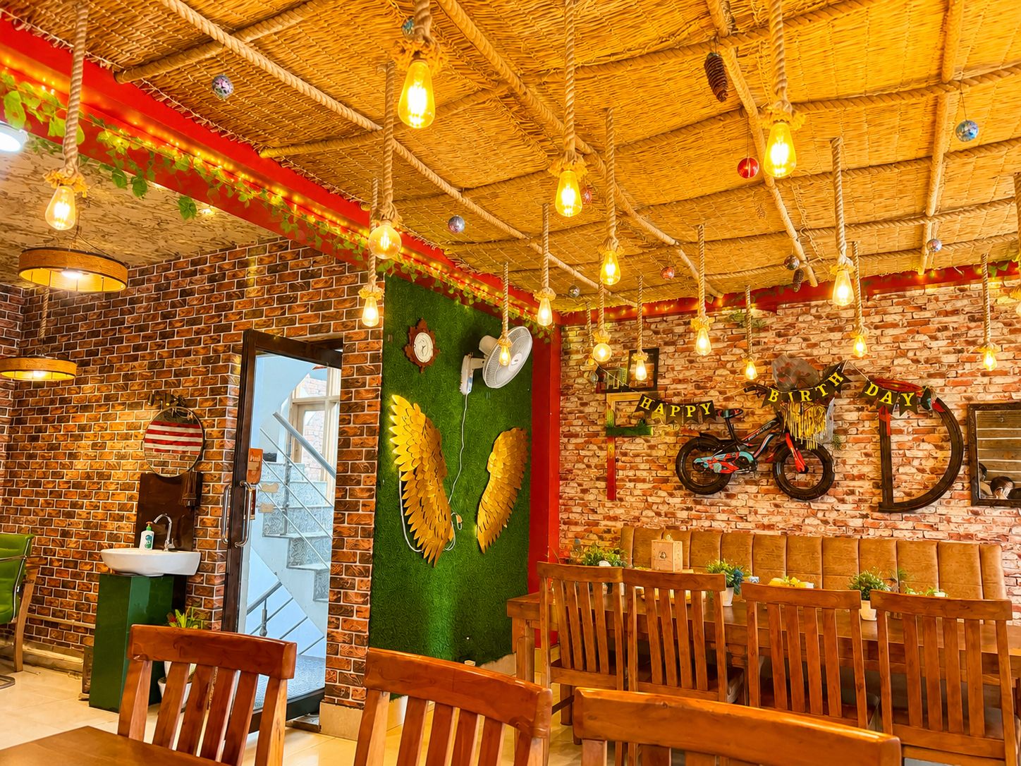 Hotel CV Lounge Dal Lake