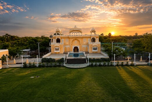 Petals of Udaipur Ptv Pool&Rain Dance by Homeyhuts