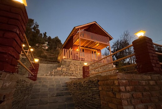 Pine Wood Cottage