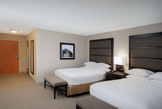 DoubleTree by Hilton Richmond Airport