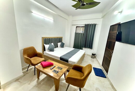 Hotel Comfort Inn @ Mundka