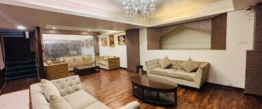 Hotel Paisley Palace, Srinagar
