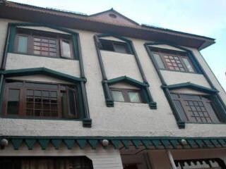 AL AMIN HOMESTAY