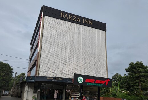 Barza Inn