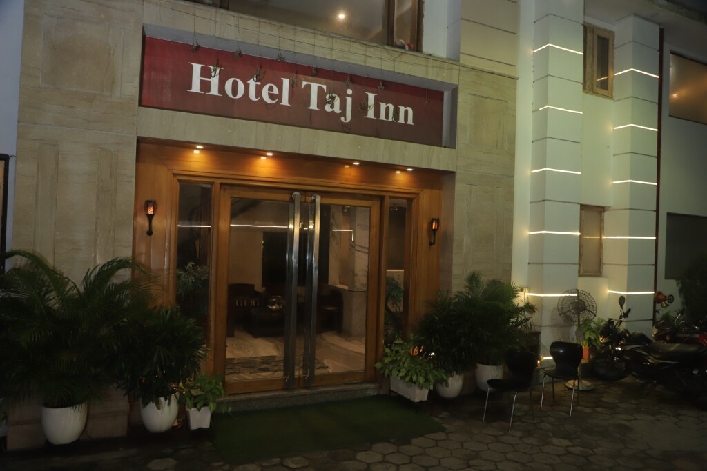 HOTEL TAJ INN
