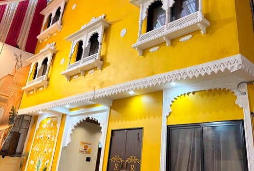Raj Vilas Palace
