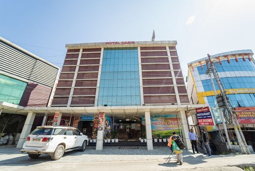 hotel The Oasis International By Carnation hospitality