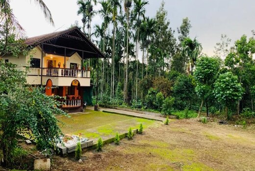 Mandara Homestay | Mountain-view Rooms