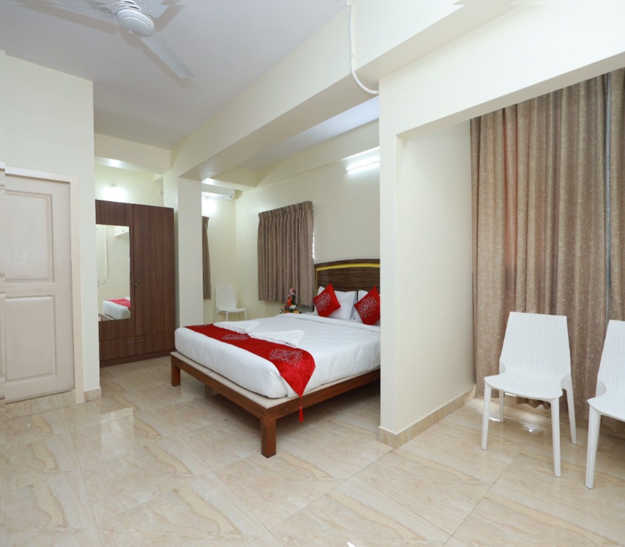 Amulya Relax Inn