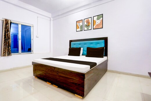 Hotel O Bluemoon kuthound