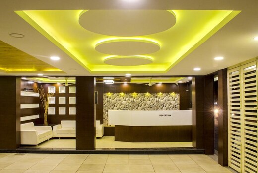 HOTEL KALPANA PALACE