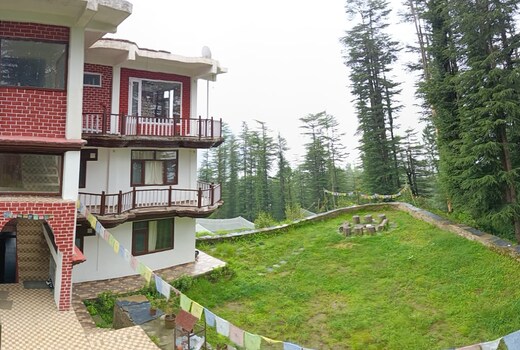 Norwin wooden Villa