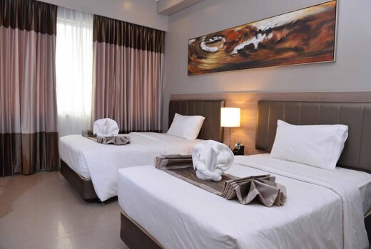 Bayfront Hotel Cebu North Reclamation