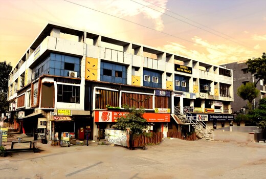 HOTEL DIVYA PALACE