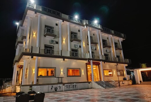 MANGALAM PALACE HOTEL