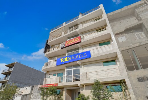 FabHotel HR Residency