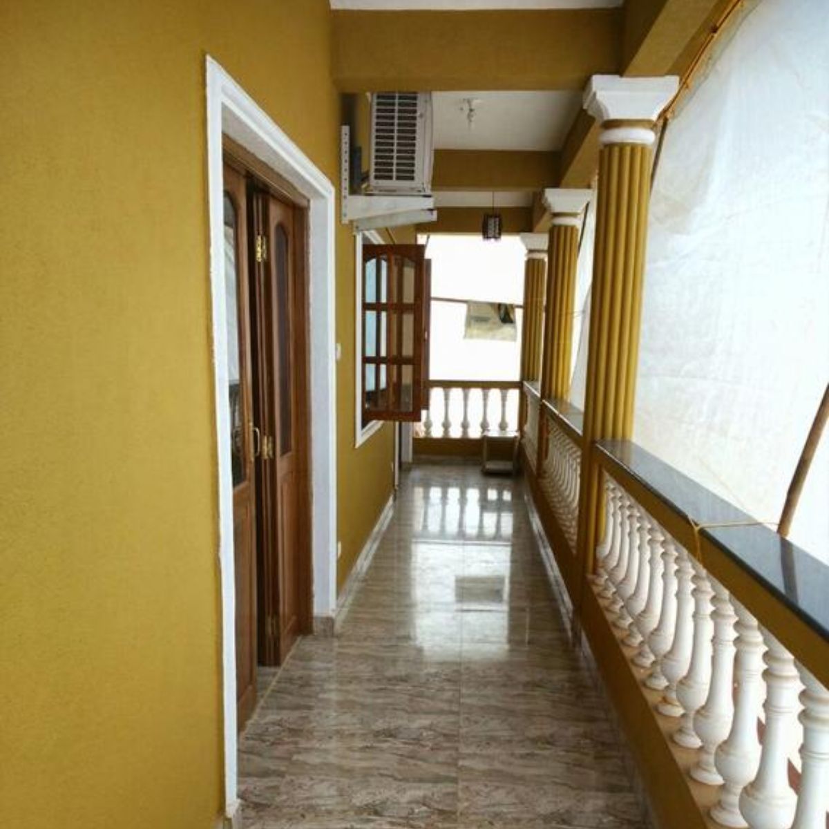Main gallery
