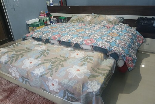GUEST HOUSE NEAR RAILWAY STATION