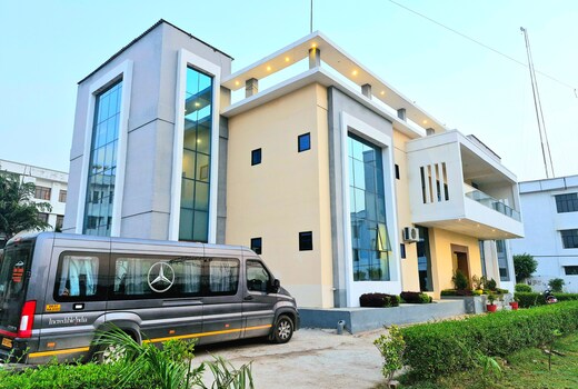 The Hinga Resort & Marriage Lawn, Barabanki