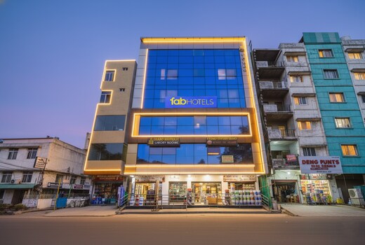 FabHotel Grand Broholic - Nr. Hitech City