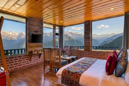 Hotel LA Riqueza Kanatal