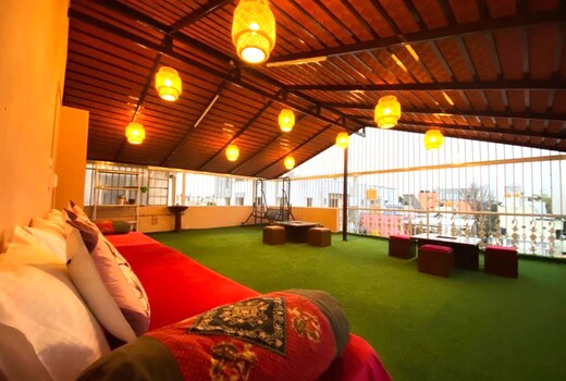 Art House Luxury Service Apartment