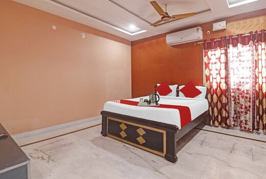 Hotel O Royal Stay Near Mantra Mall