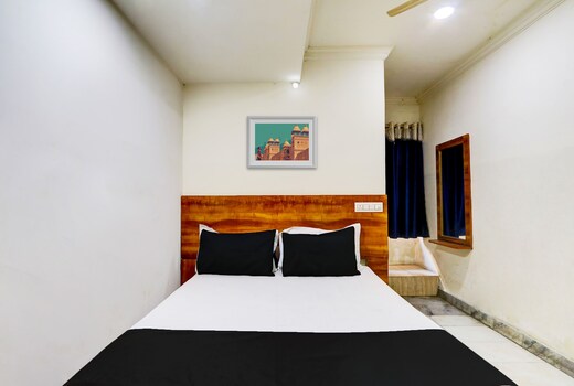 Hotel O New Hitech Inn