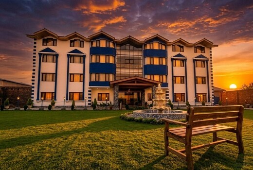 Kashmir Holiday Resort