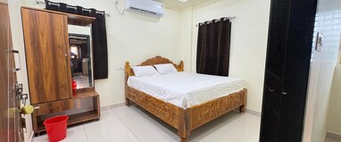 SRI SESHA GANAPATHI RESIDENCY